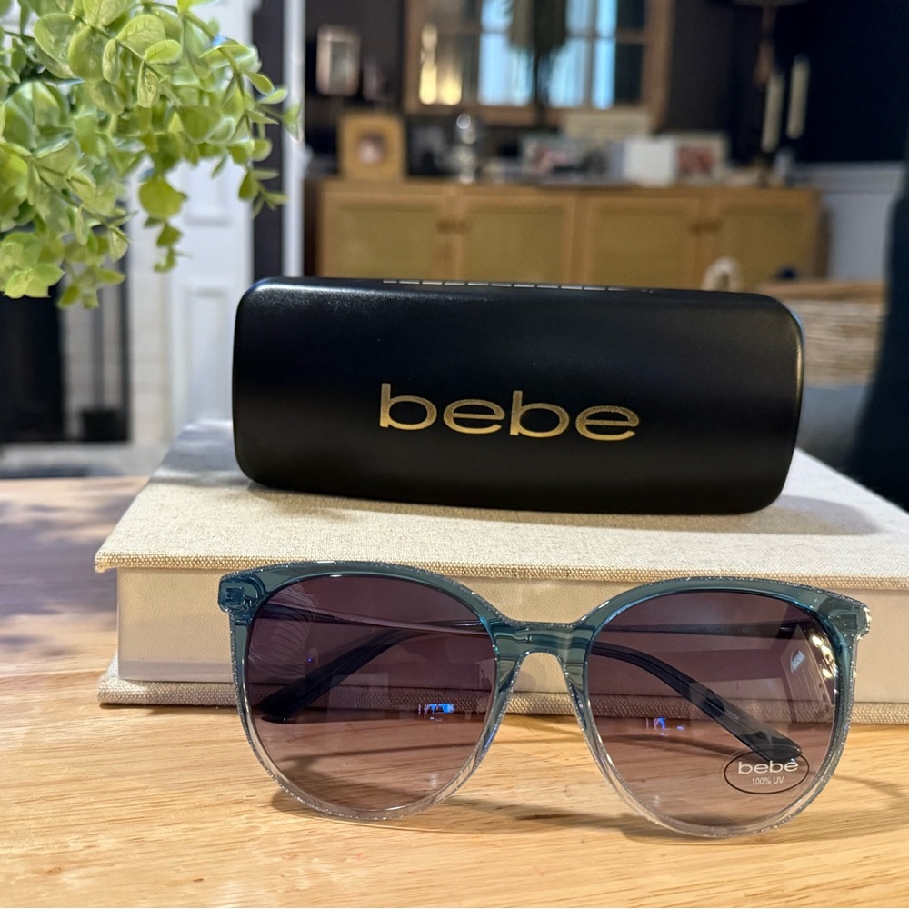 Bebe Sunnies 🕶️